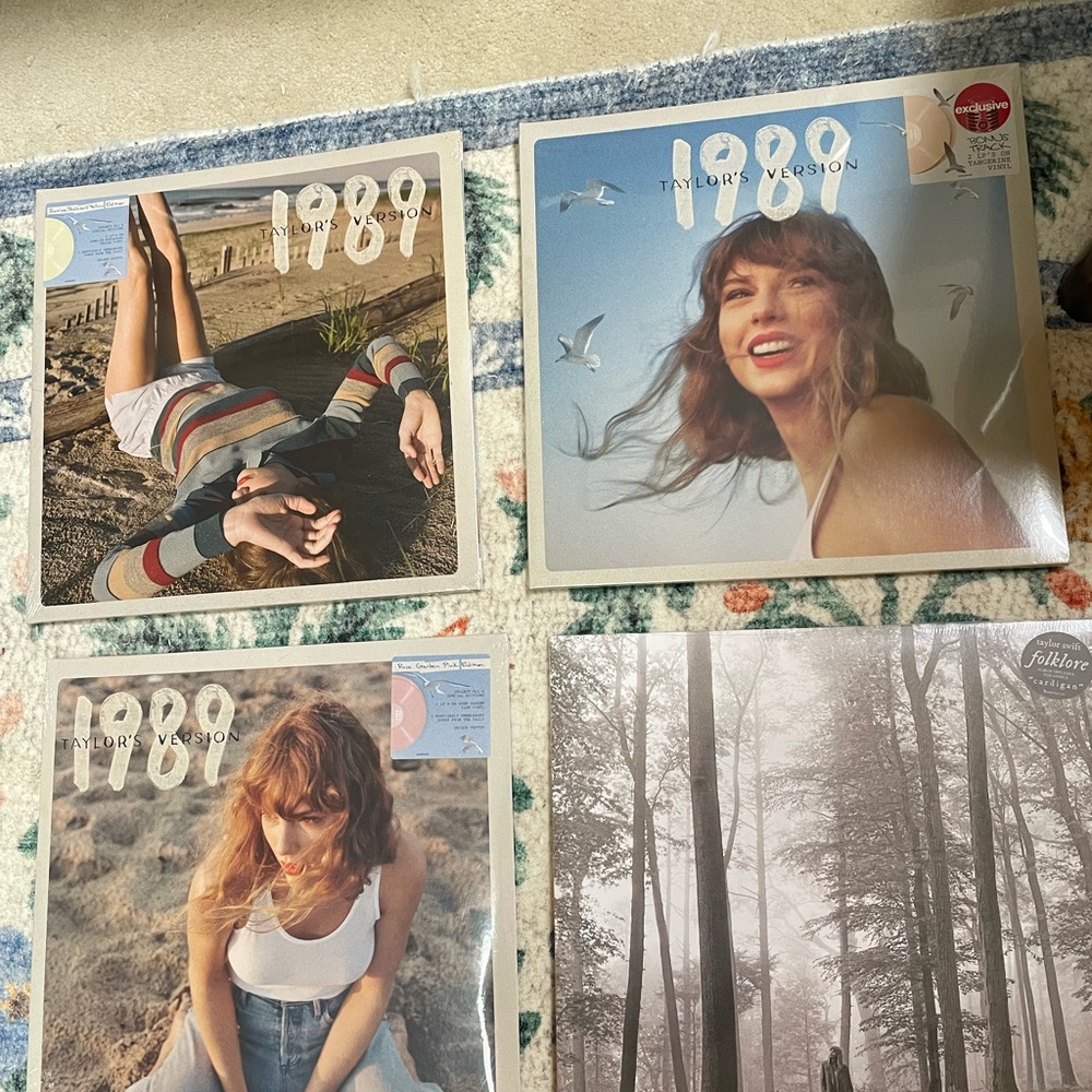 Taylor Swift 1989 and Folklore Vinyl Set